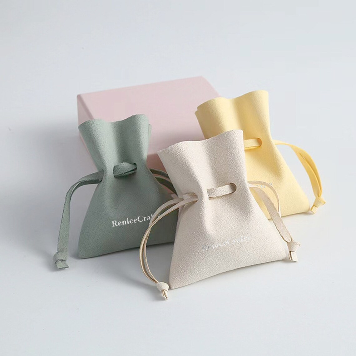 50 PCS Custom Logo Drawstring Pouch, Personalized Beautiful Microfiber Jewelry Packaging Bags, Multi-color Necklace Bag for Friendship Gift
